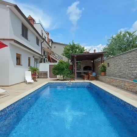 Kascuni A5 * Štinjan